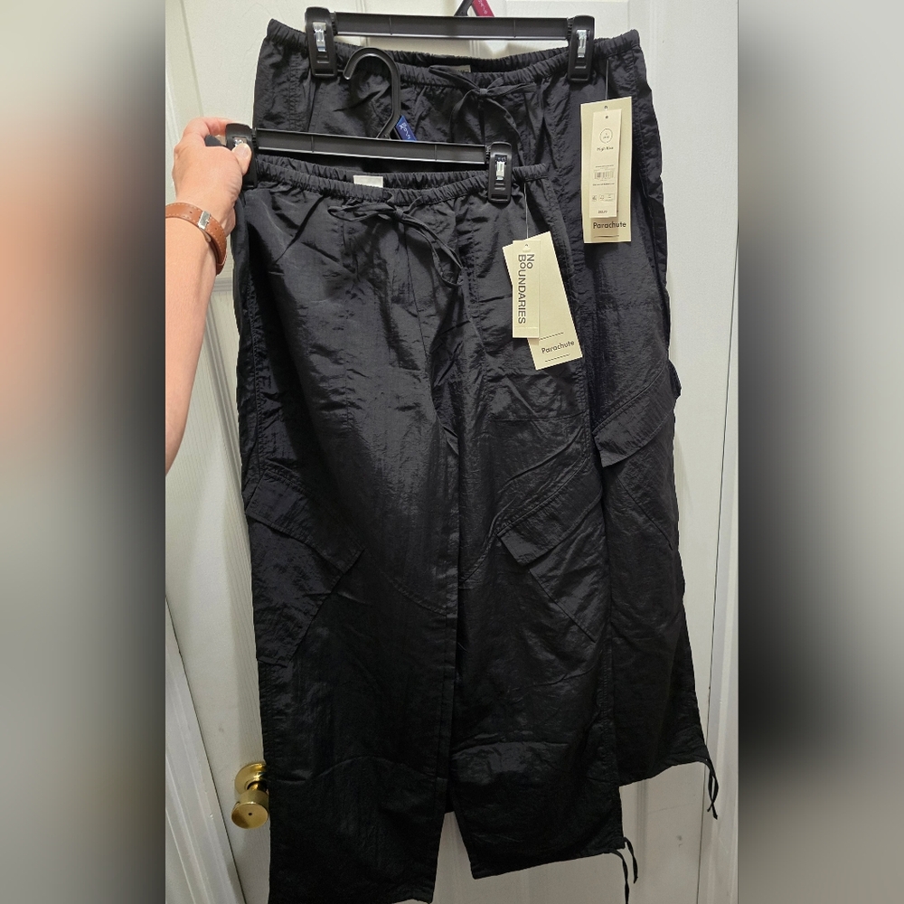 Women's Black Parachute Pants, S Or Xs, Price Is For 1
